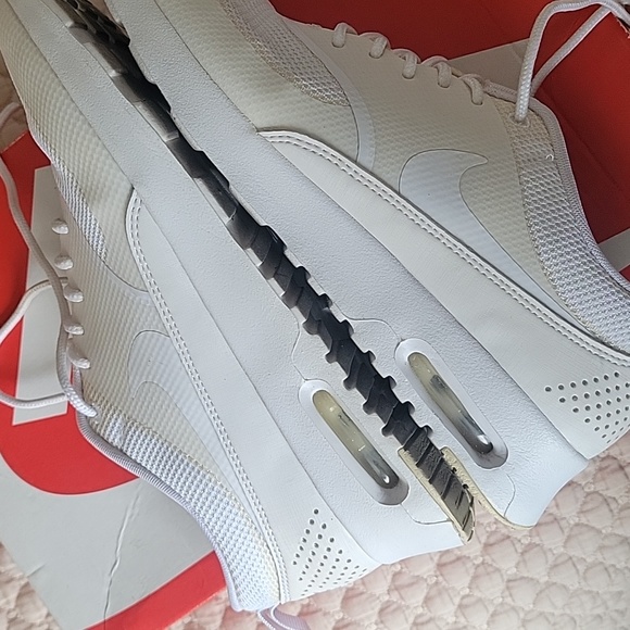 Nike Air Max Thea White / Blanc Sneaker - Picture 11 of 14